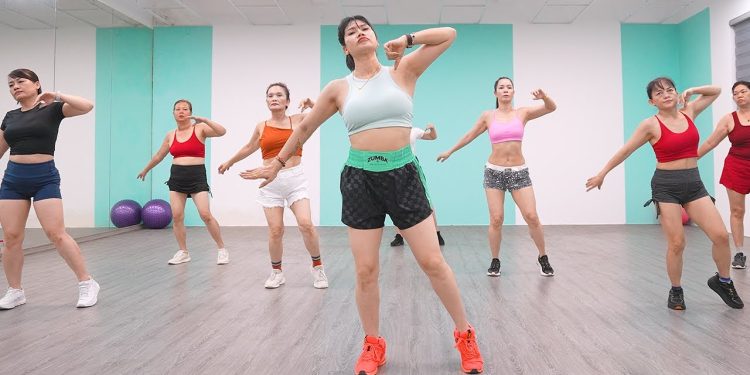 32 Minute Dance Workout At Home | Exercise To Lose Weight FAST | Zumba Class