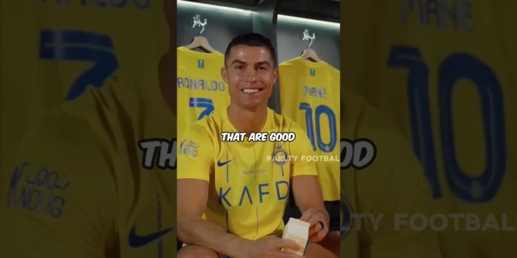 Ronaldo Gives an Example of Drinking a Healthy Drink
