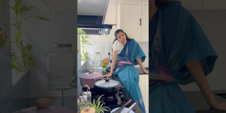 No rush, no fuss — just peaceful cooking and happy meals ✨🍽 #lunchtime #CalmInTheKitchen #shorts