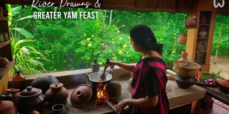 River Prawns & Greater Yam Feast | Kerala Traditional Lunch Recipes | Village lifestyle & foods 🍤🥥🍠
