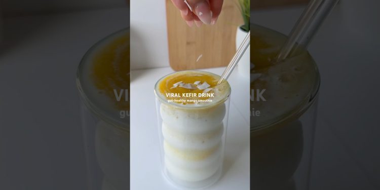 Mango kefir drink for glowy skin!! 🥭💫 #mangosmoothie #kefir #smoothierecie #healthy #guthealth