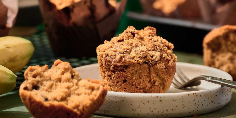 Bakery-Style Vegan Banana Muffins