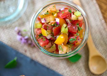 Tomato Relish with Fresh Oregano and Thyme